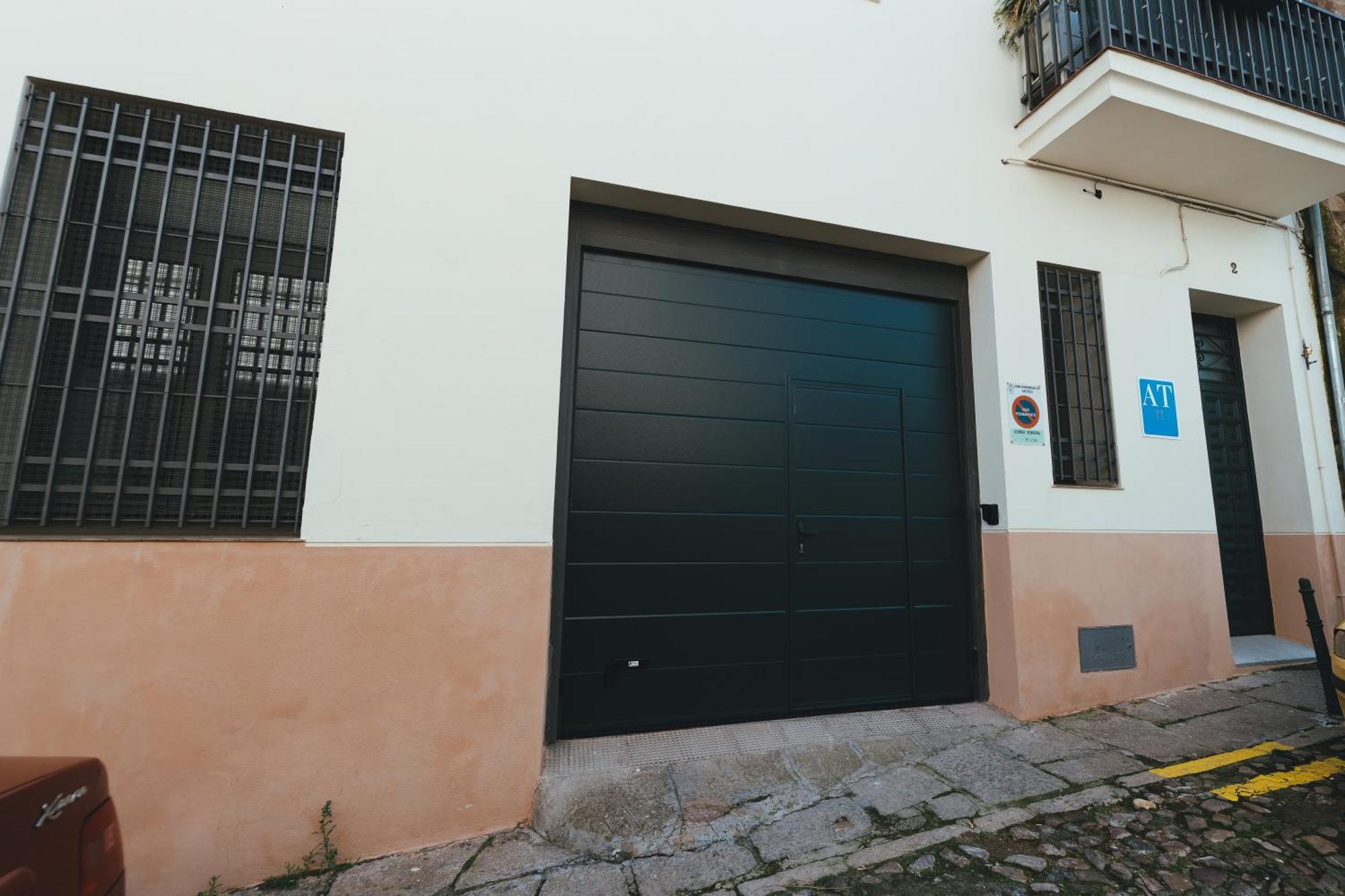 Macarena Suites Caceres Bagian luar foto
