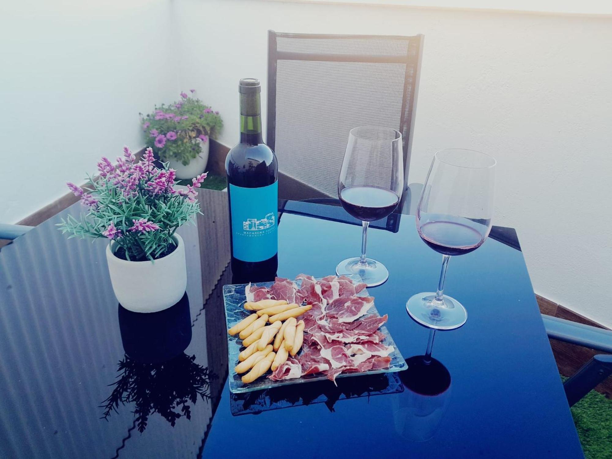 Macarena Suites Caceres Bagian luar foto