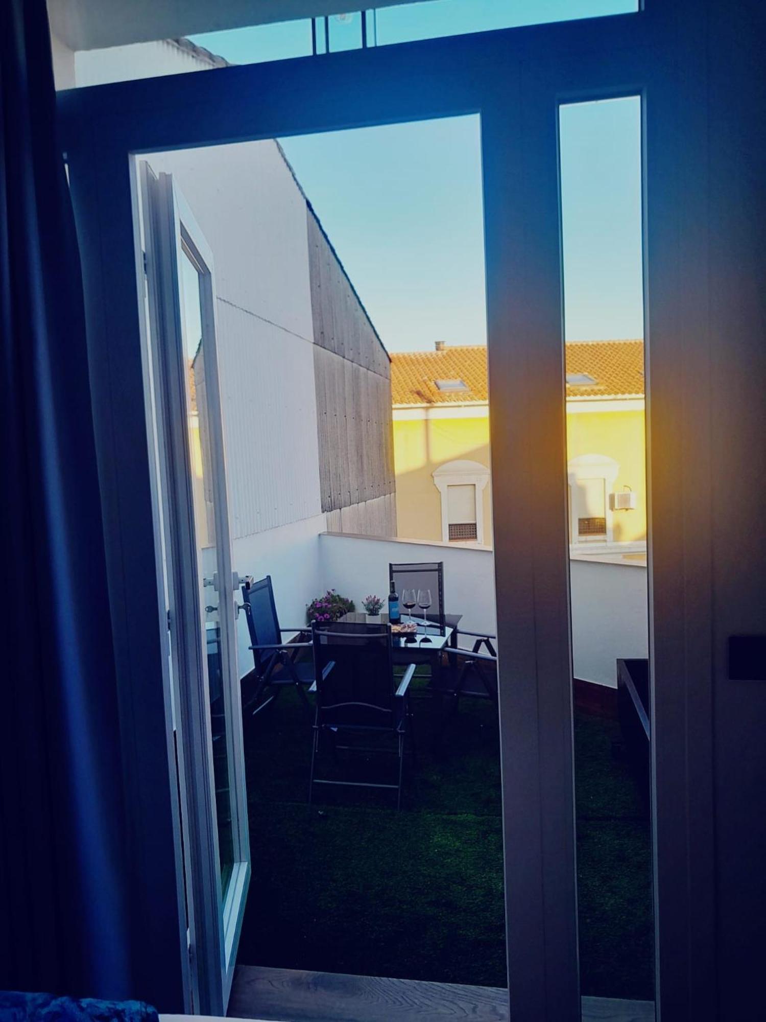 Macarena Suites Caceres Bagian luar foto