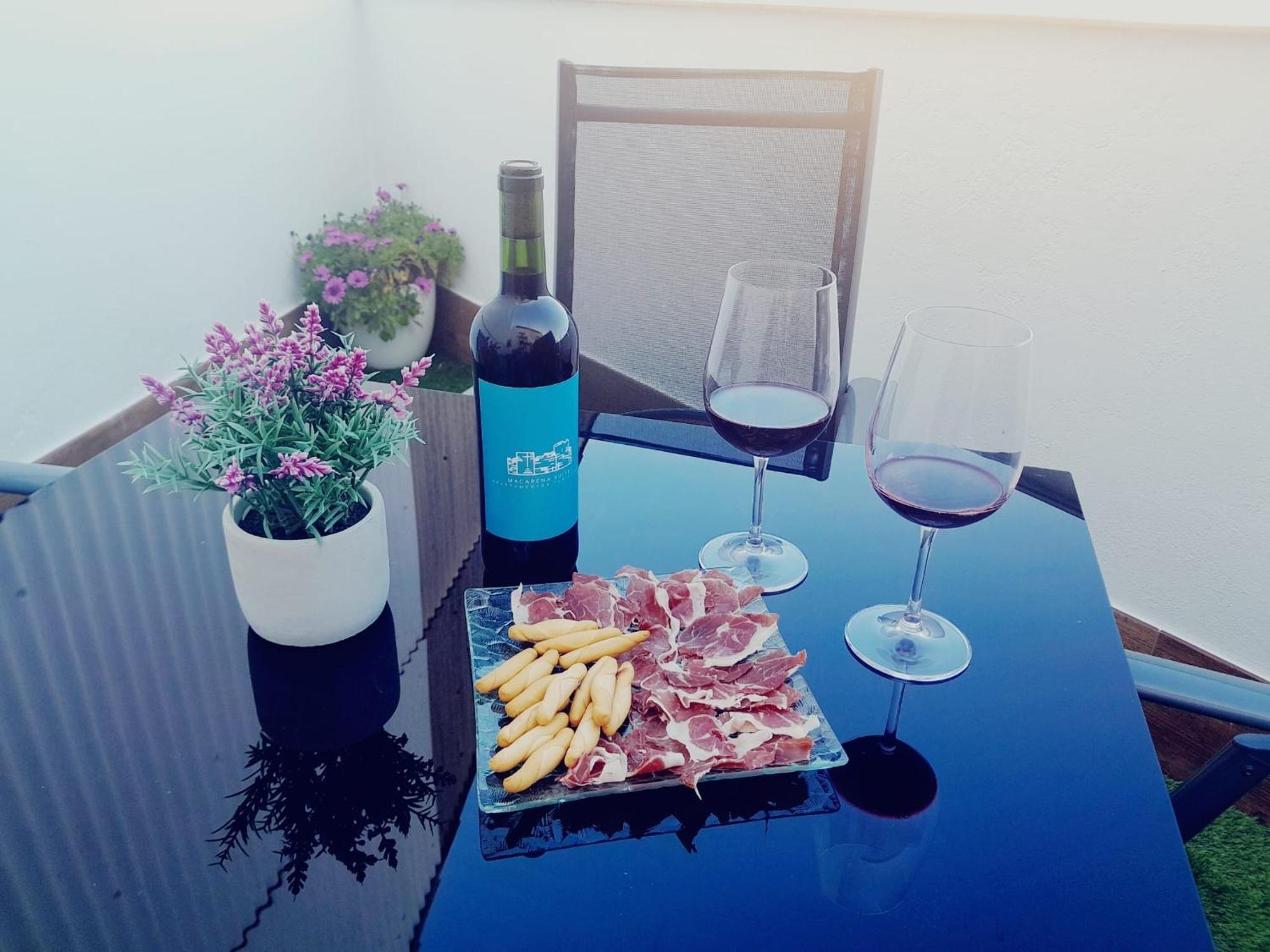 Macarena Suites Caceres Bagian luar foto